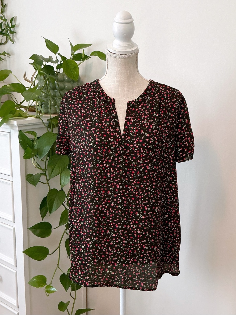Pleione | Red and Black Floral Blouse size Medium